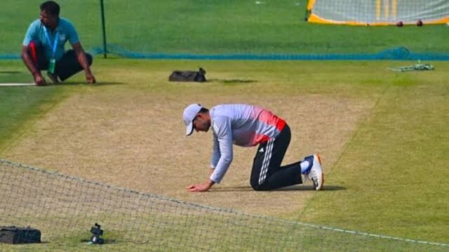 images (41) Sunil Gavaskar Says Pitch Is Going to Be Uncertain